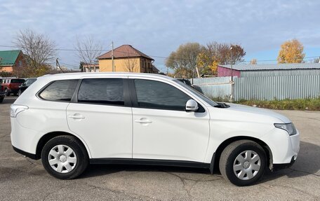 Mitsubishi Outlander III рестайлинг 3, 2013 год, 1 190 000 рублей, 3 фотография