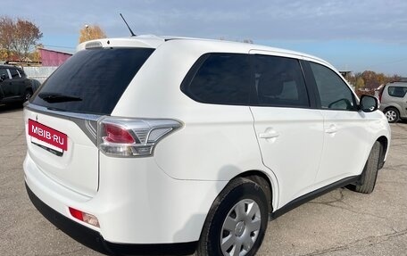 Mitsubishi Outlander III рестайлинг 3, 2013 год, 1 190 000 рублей, 4 фотография
