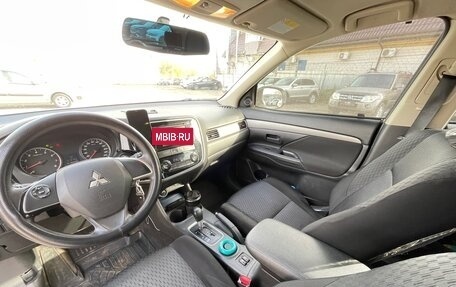 Mitsubishi Outlander III рестайлинг 3, 2013 год, 1 190 000 рублей, 12 фотография