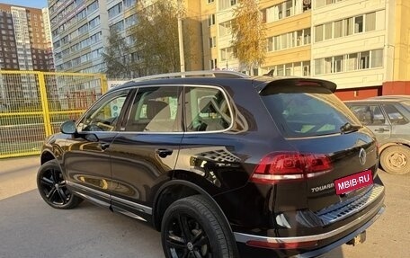 Volkswagen Touareg III, 2017 год, 3 250 000 рублей, 2 фотография