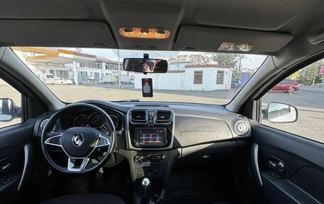 Renault Logan II, 2019 год, 900 000 рублей, 7 фотография