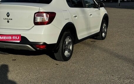Renault Logan II, 2019 год, 900 000 рублей, 4 фотография