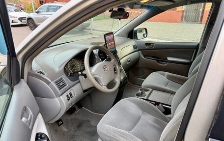Toyota Sienna II рестайлинг, 2004 год, 1 285 000 рублей, 7 фотография