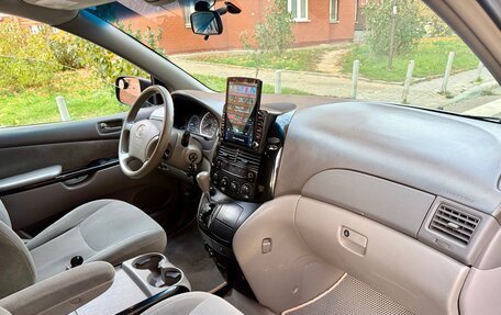 Toyota Sienna II рестайлинг, 2004 год, 1 285 000 рублей, 10 фотография