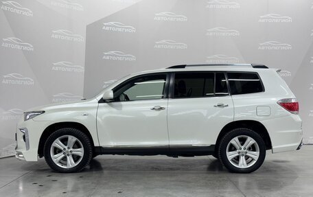 Toyota Highlander III, 2011 год, 2 225 000 рублей, 2 фотография