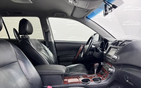 Toyota Highlander III, 2011 год, 2 225 000 рублей, 12 фотография