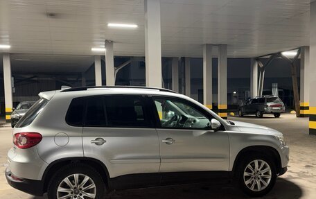 Volkswagen Tiguan I, 2009 год, 950 000 рублей, 4 фотография