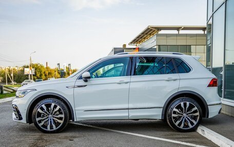 Volkswagen Tiguan II, 2021 год, 3 948 000 рублей, 4 фотография
