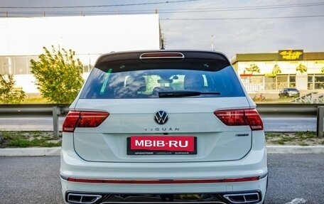 Volkswagen Tiguan II, 2021 год, 3 948 000 рублей, 7 фотография