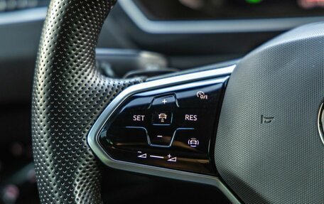 Volkswagen Tiguan II, 2021 год, 3 948 000 рублей, 16 фотография