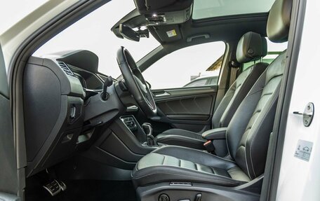 Volkswagen Tiguan II, 2021 год, 3 948 000 рублей, 36 фотография