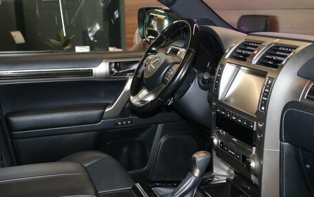 Lexus GX II, 2020 год, 5 990 000 рублей, 8 фотография