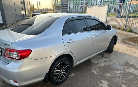 Toyota Corolla, 2011 год, 850 000 рублей, 4 фотография