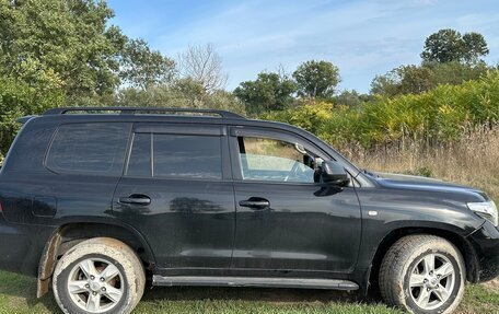 Toyota Land Cruiser 200, 2010 год, 3 300 000 рублей, 4 фотография