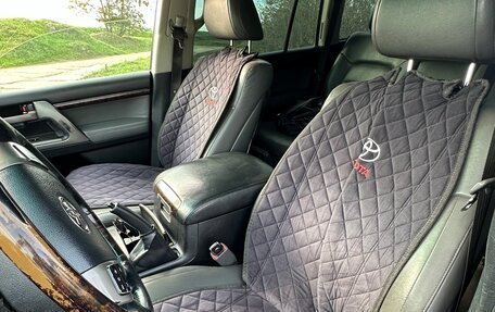 Toyota Land Cruiser 200, 2010 год, 3 300 000 рублей, 8 фотография