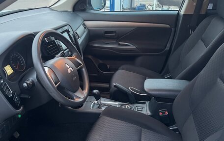 Mitsubishi Outlander III рестайлинг 3, 2014 год, 1 500 000 рублей, 8 фотография
