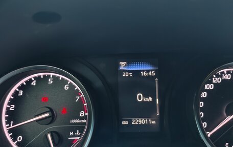 Toyota Camry, 2021 год, 2 290 000 рублей, 6 фотография