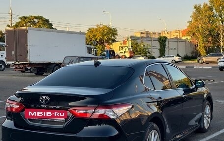 Toyota Camry, 2021 год, 2 290 000 рублей, 5 фотография