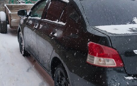Toyota Belta, 2005 год, 450 000 рублей, 2 фотография