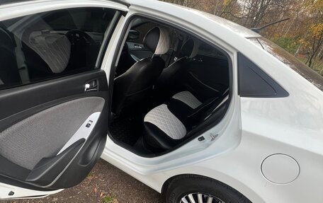 Hyundai Solaris II рестайлинг, 2011 год, 850 000 рублей, 9 фотография