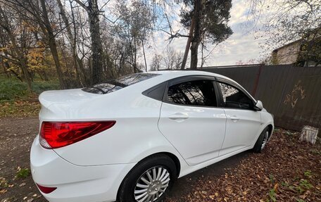 Hyundai Solaris II рестайлинг, 2011 год, 850 000 рублей, 6 фотография