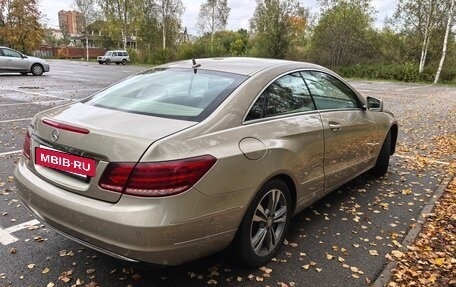 Mercedes-Benz E-Класс, 2013 год, 2 300 000 рублей, 4 фотография