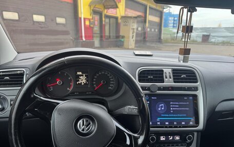 Volkswagen Polo VI (EU Market), 2015 год, 995 000 рублей, 7 фотография