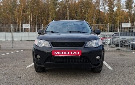 Mitsubishi Outlander III рестайлинг 3, 2007 год, 830 000 рублей, 2 фотография