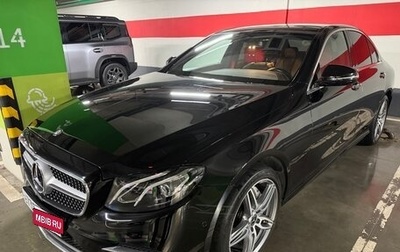 Mercedes-Benz E-Класс, 2019 год, 3 575 000 рублей, 1 фотография