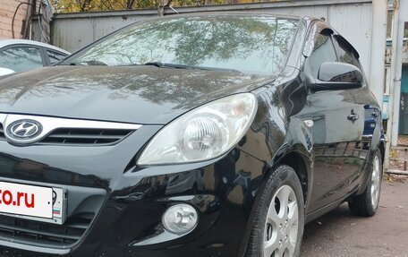 Hyundai i20 IB рестайлинг, 2010 год, 670 000 рублей, 2 фотография