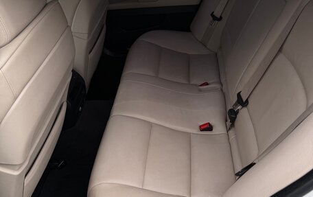 BMW 5 серия, 2011 год, 1 850 000 рублей, 9 фотография