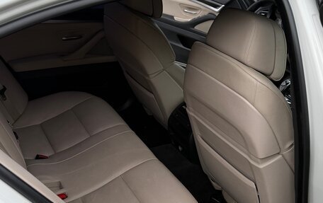 BMW 5 серия, 2011 год, 1 850 000 рублей, 13 фотография