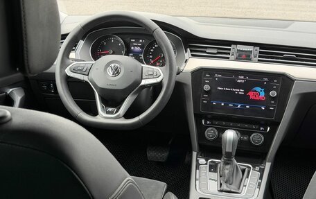 Volkswagen Passat B8 рестайлинг, 2019 год, 2 749 000 рублей, 14 фотография