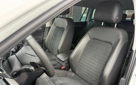 Volkswagen Passat B8 рестайлинг, 2019 год, 2 749 000 рублей, 25 фотография