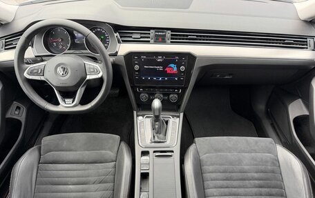 Volkswagen Passat B8 рестайлинг, 2019 год, 2 749 000 рублей, 34 фотография