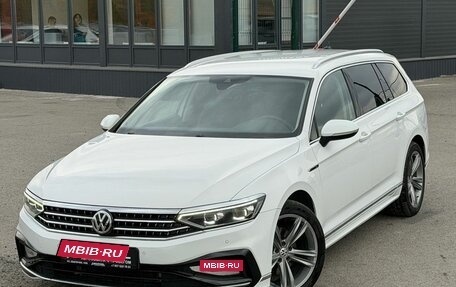 Volkswagen Passat B8 рестайлинг, 2019 год, 2 749 000 рублей, 29 фотография