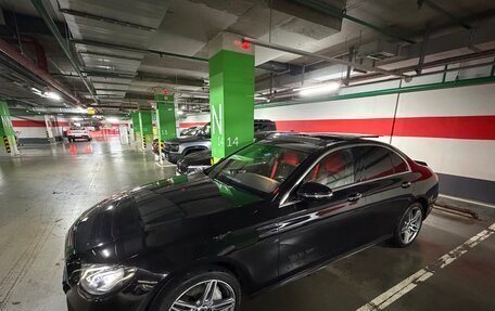 Mercedes-Benz E-Класс, 2019 год, 3 575 000 рублей, 11 фотография
