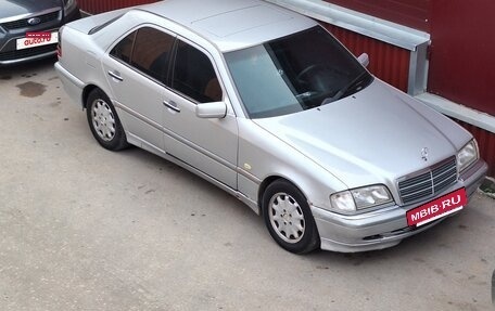 Mercedes-Benz C-Класс, 1998 год, 330 000 рублей, 4 фотография