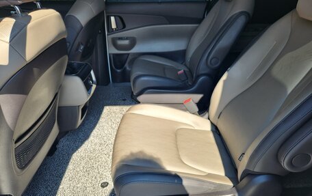 KIA Carnival, 2024 год, 5 540 000 рублей, 10 фотография