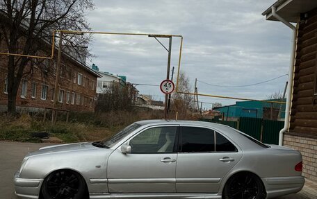 Mercedes-Benz E-Класс, 1996 год, 299 000 рублей, 10 фотография