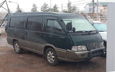 SsangYong Istana, 2000 год, 750 000 рублей, 1 фотография