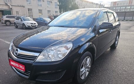 Opel Astra H, 2011 год, 699 000 рублей, 1 фотография