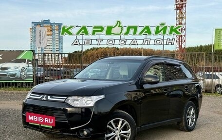 Mitsubishi Outlander III рестайлинг 3, 2014 год, 1 249 000 рублей, 2 фотография