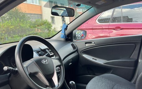 Hyundai Solaris II рестайлинг, 2016 год, 549 000 рублей, 3 фотография