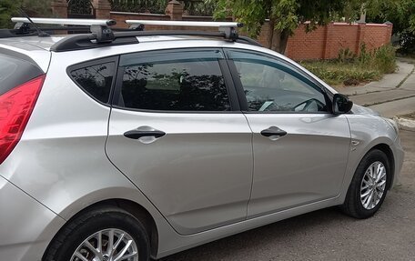 Hyundai Solaris II рестайлинг, 2011 год, 700 000 рублей, 6 фотография