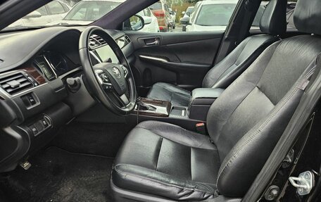 Toyota Camry, 2016 год, 1 850 000 рублей, 10 фотография