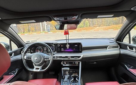 KIA K5, 2021 год, 2 400 000 рублей, 16 фотография