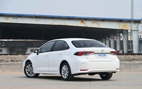 Toyota Corolla, 2026 год, 2 370 000 рублей, 5 фотография