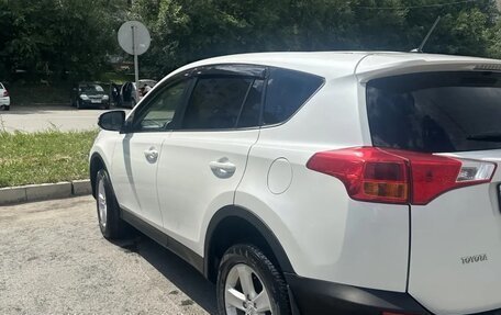 Toyota RAV4, 2013 год, 1 700 000 рублей, 3 фотография