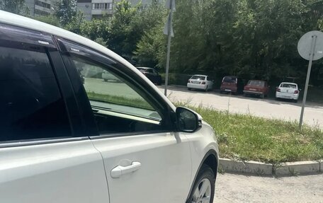 Toyota RAV4, 2013 год, 1 700 000 рублей, 8 фотография